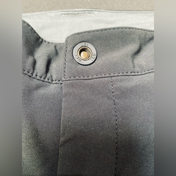 REI Women's Hiking pant Size 4 - Picture 5 of 8